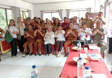 Pembinaan Posyandu di Paju Epat, TP PKK Bartim Dorong Penguatan 6 SPM