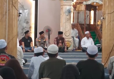 Camat Dusun Tengah Berangkatkan 50 CJH, Titip Pesan Jaga Nama Baik Daerah