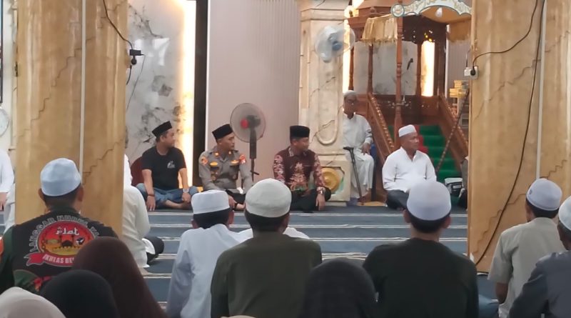 Camat Dusun Tengah Berangkatkan 50 CJH, Titip Pesan Jaga Nama Baik Daerah