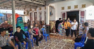 Program Peduli Kapatean, Polsek Dusun Timur Hadir Dampingi Warga Berduka