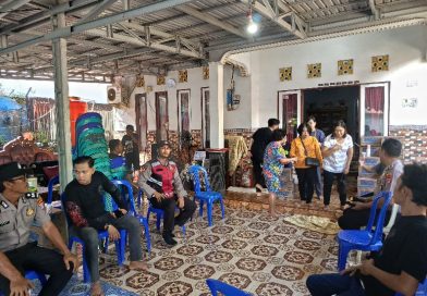 Program Peduli Kapatean, Polsek Dusun Timur Hadir Dampingi Warga Berduka